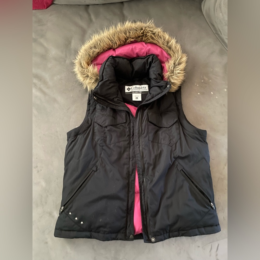 Columbia Down Vest - Women’s Large
